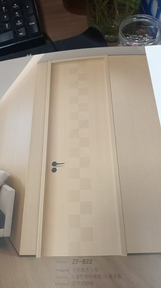 ZF-822 door